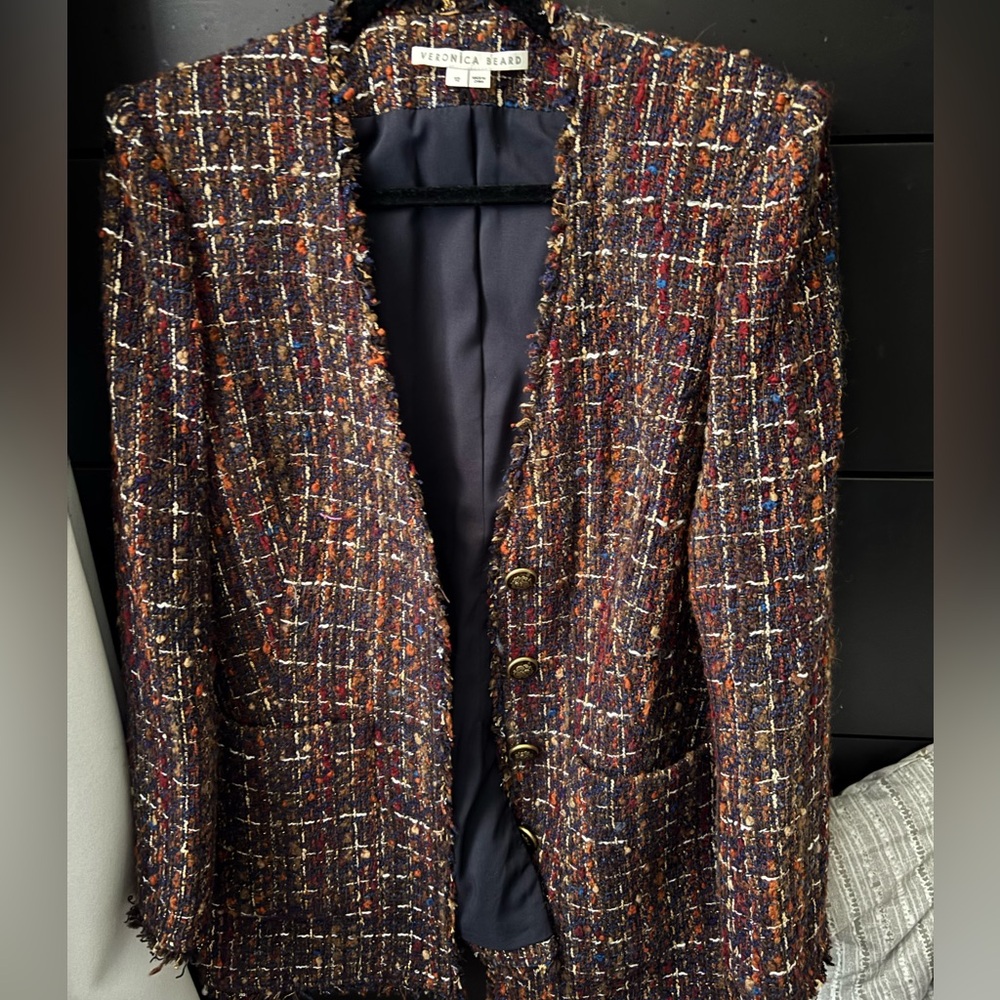 Veronica Beard Colorful Tweed Jacket size 12 good condition wore it a few times